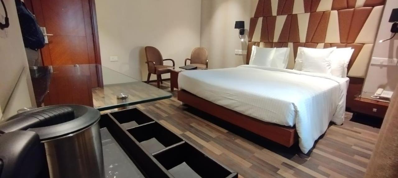 فندق Adiva Residency Beacon, Grant Road, مومباي المظهر الخارجي الصورة